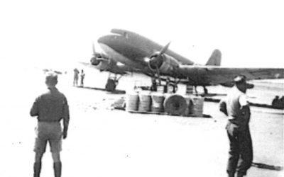 VH-ABR refuelling at Alice Springs, April 1942. Photo credit: Gordon Birkett VH-ABR refuelling at Alice Springs, April 1942. Photo credit: Gordon Birkett
