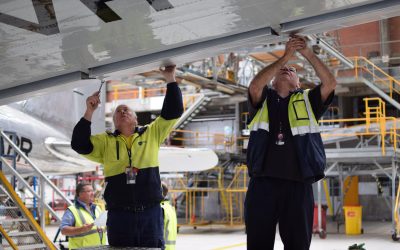 Errol & Pete finishing up on attaching the left aileron. Nov 2016. Errol & Pete finishing up on attaching the left aileron. Nov 2016.