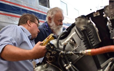 Jonesey and Barry concentrating as they line the engine frame up with the mounting points. Feb 2017. Jonesey and Barry concentrating as they line the engine frame up with the mounting points. Feb 2017.
