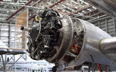 Right engine installed! Feb 2017. Right engine installed! Feb 2017.