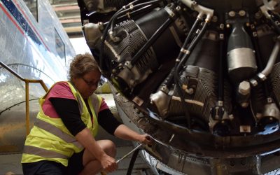 Elsie tightening another one of the bolts that fixes the engine frame onto the mounting points. Feb 2017. Elsie tightening another one of the bolts that fixes the engine frame onto the mounting points. Feb 2017.