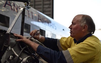 Pete removes the engine sling - its job is now done. Feb 2017. Pete removes the engine sling - its job is now done. Feb 2017.