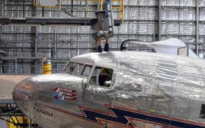 Pete grabs the pilot's seat and brings it down into the cockpit. Feb 2017. Pete grabs the pilot's seat and brings it down into the cockpit. Feb 2017.